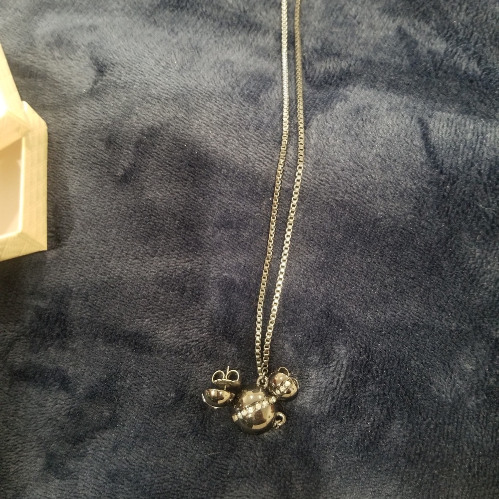 Necklace/earring set